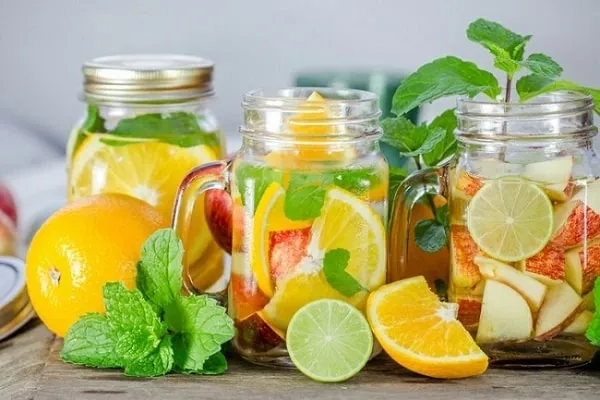 Nước detox (Táo - Quế - Dưa leo)